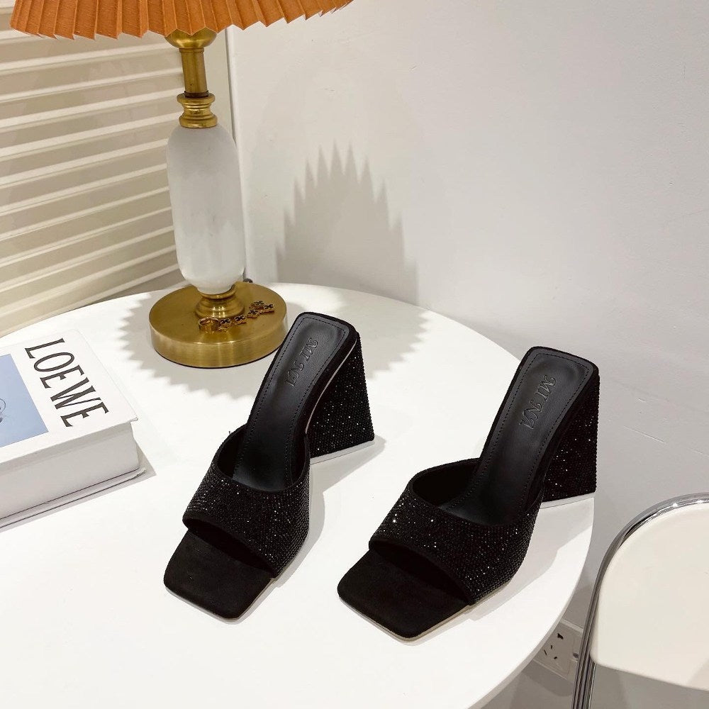여성 삼각형  통굽 하이힐 10.5CM  패션 구두 WW2080401