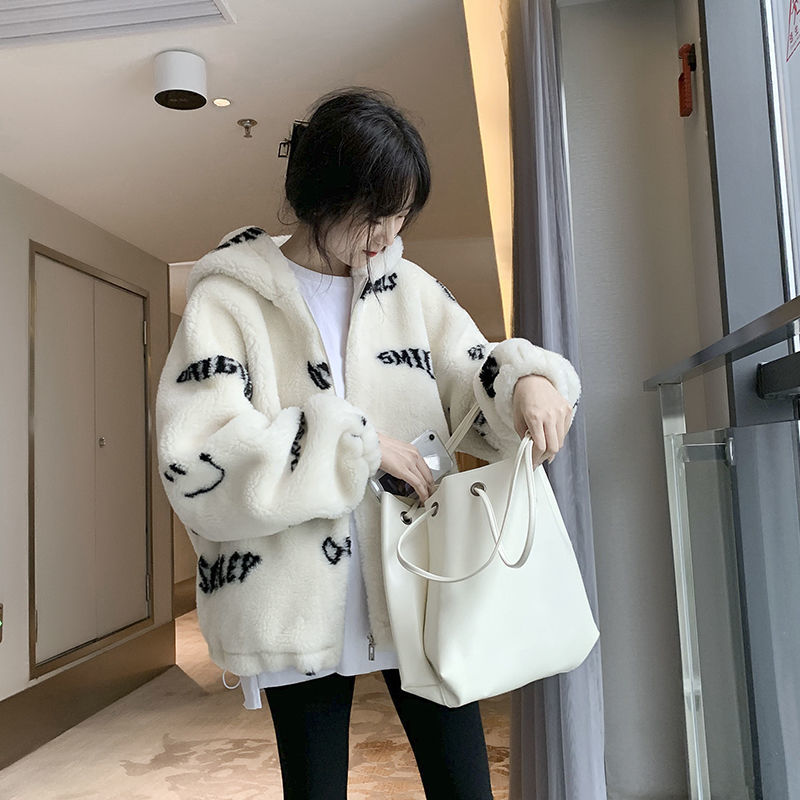 여성 하이넥  캐주얼 영문 M1100506 뽀글이 집업 아우터 점퍼 자켓