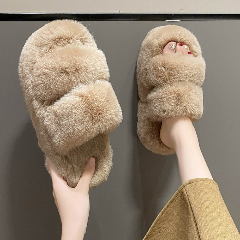 겨울 발편한 사무실 털슬리퍼 키높이 거실  실내 신발  BY2102607