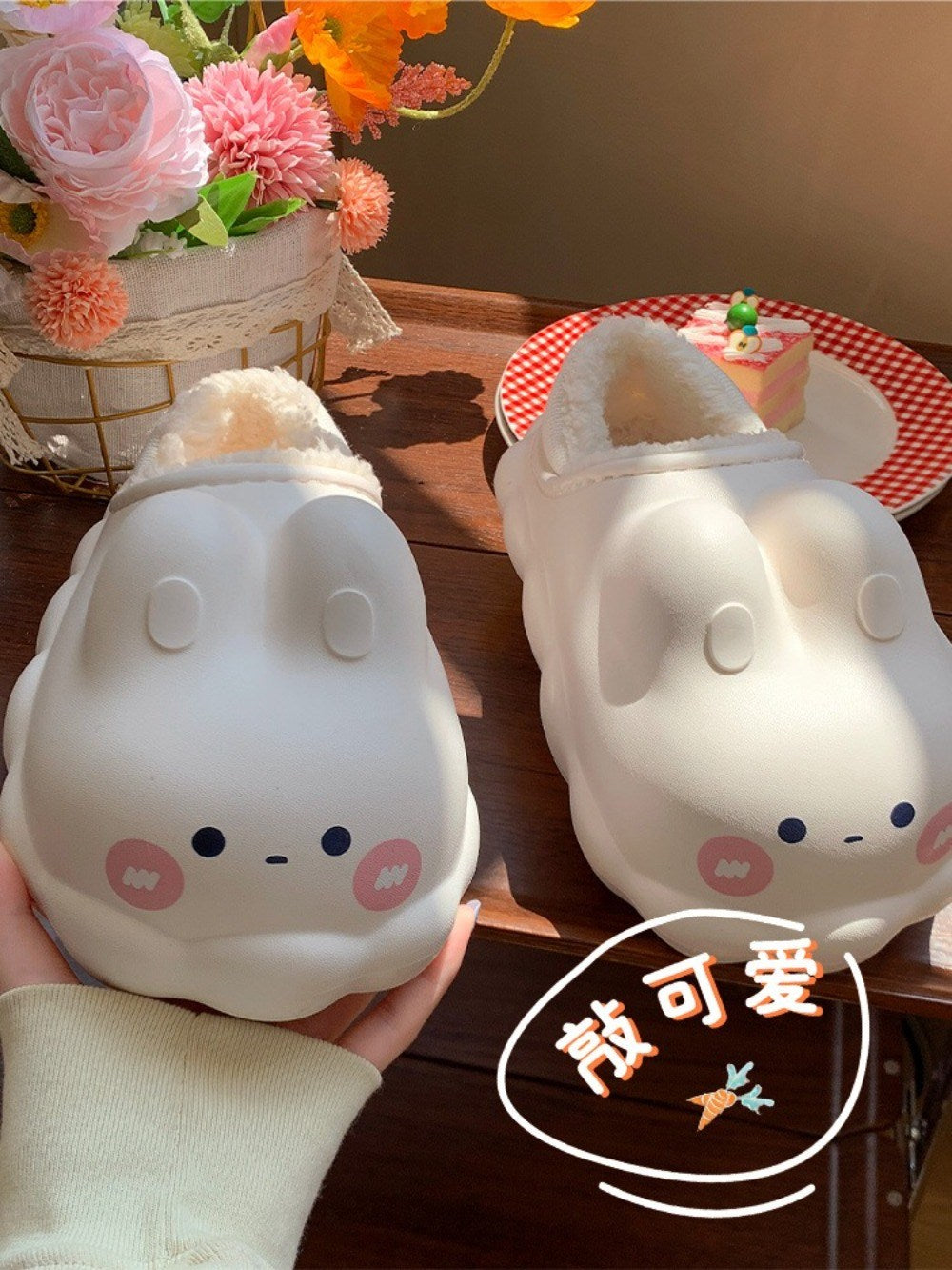 귀여운 따뜻한 털슬리퍼 키높이 겨울 발편한  실내 신발 BY2102606