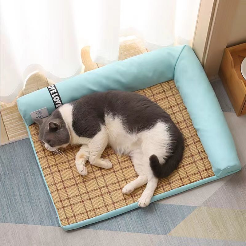 Q2041213 침대 길냥이집 장판 강아지 베개 방석