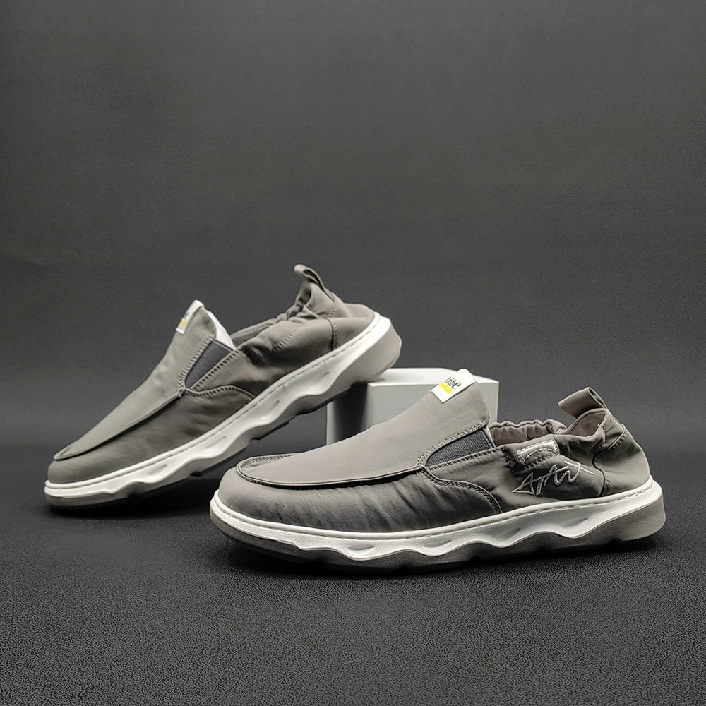 클랙식 볼넓은 남자 캐주얼 스니커즈 단화 드라이빙슈즈 푹신한 착화감 유행타지않는 로퍼 슈즈 BQ3042415