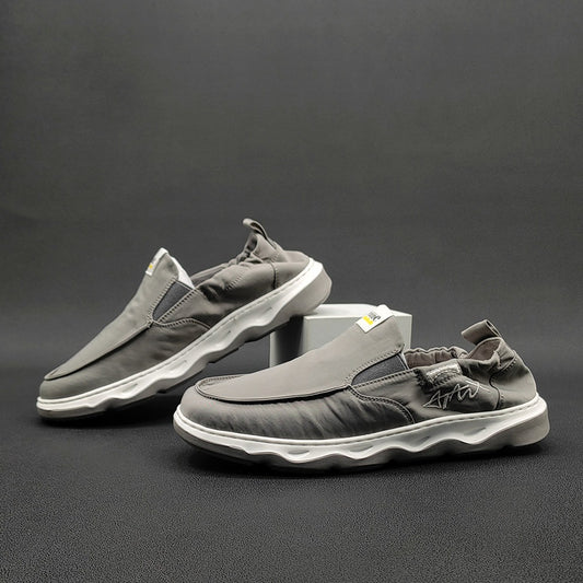 클랙식 볼넓은 남자 캐주얼 스니커즈 단화 드라이빙슈즈 푹신한 착화감 유행타지않는 로퍼 슈즈 BQ3042415