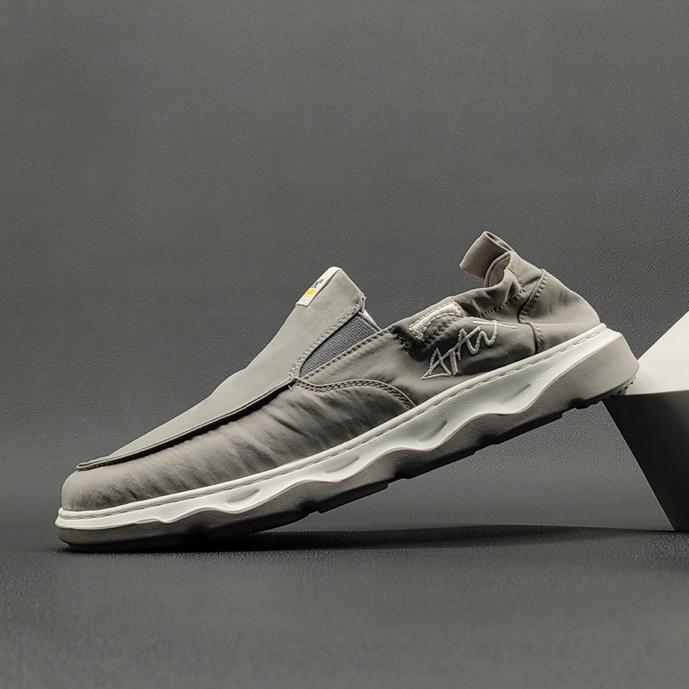 클랙식 볼넓은 남자 캐주얼 스니커즈 단화 드라이빙슈즈 푹신한 착화감 유행타지않는 로퍼 슈즈 BQ3042415